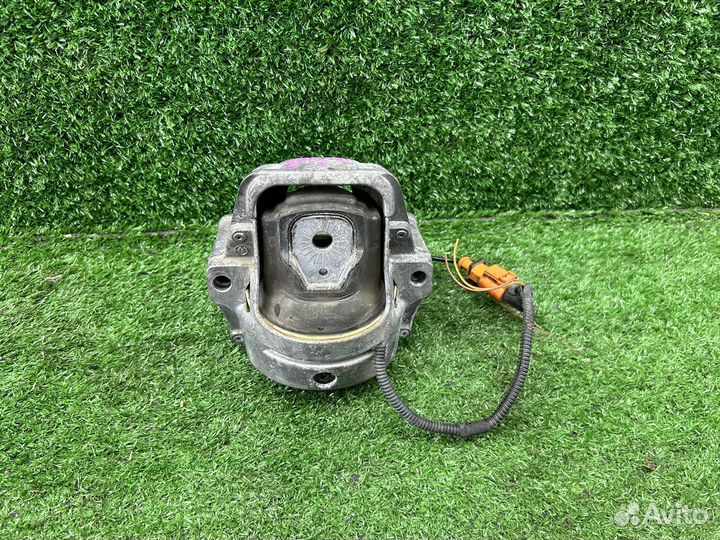 Подушка двигателя Audi A4A5 Q5 1.8-2.0 tfsi 8R0199