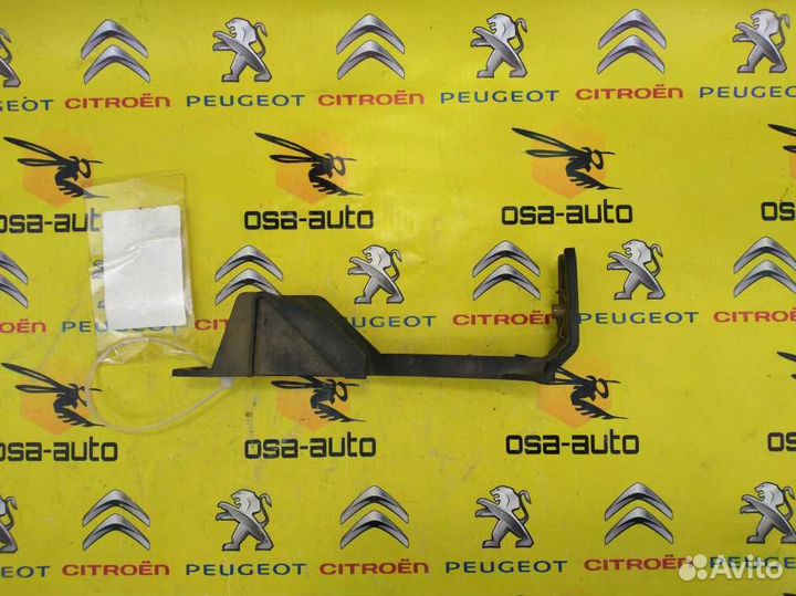 Опора фары правая citroen C4
