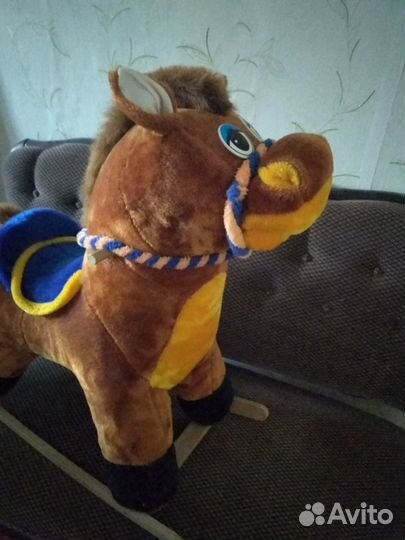 Качалка лошадь