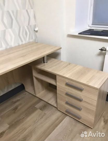 Стол компьютерный Алькор