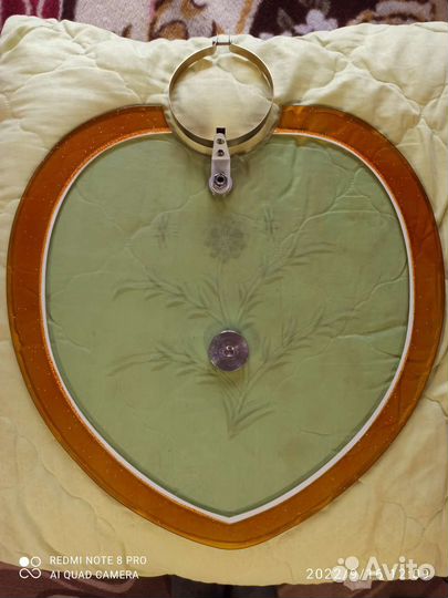 Декоративная стеклянная полка