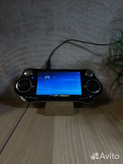 Игровая приставка