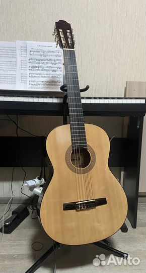 Гитара Hohner 4/4