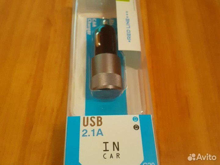 Зарядное устройство USB в прикуриватель авто