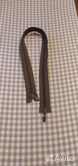 Молния разъемная новая 55 см коричнево-бежевая