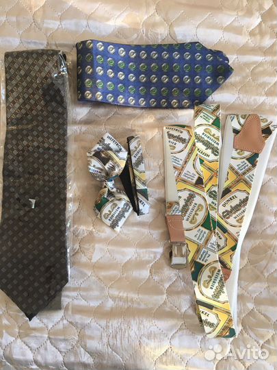 Галстуки,2 штуки; подтяжки + бабочка