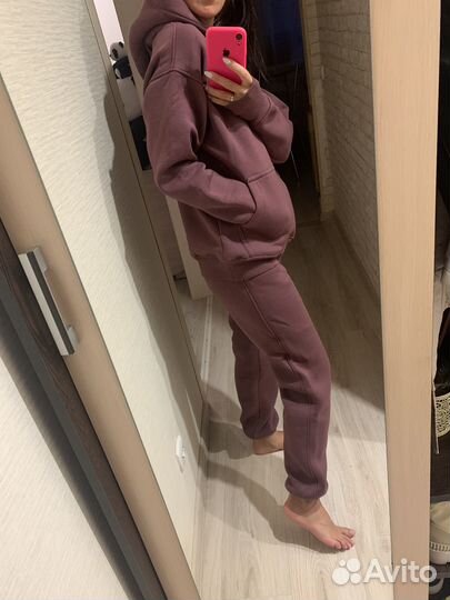 Спортивный костюм женский