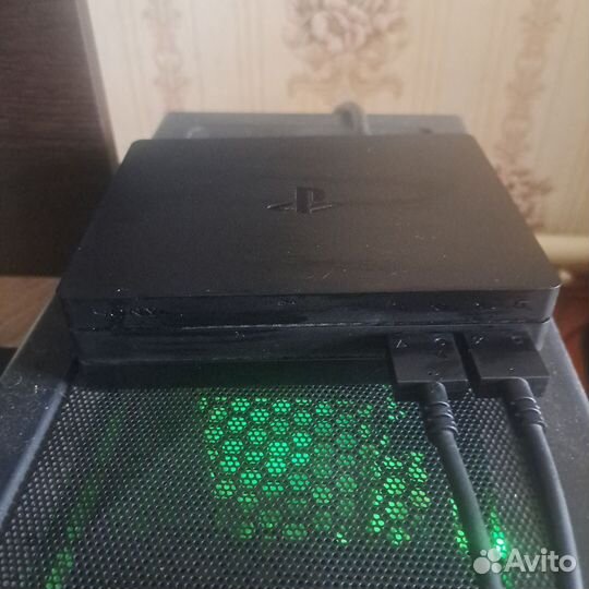 Sony playstation 4 PS4 pro 1tb