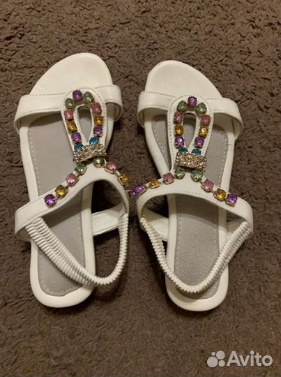 Сандалии для девочки