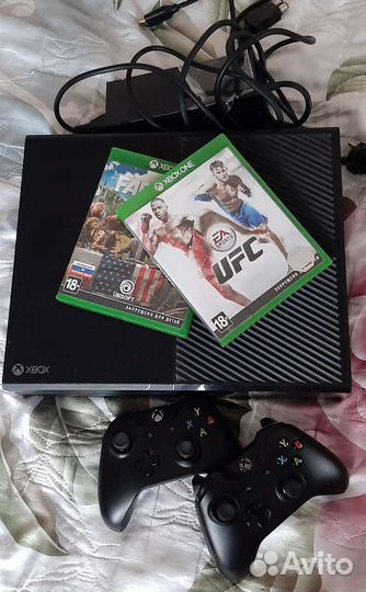 Игровая консоль Xbox One
