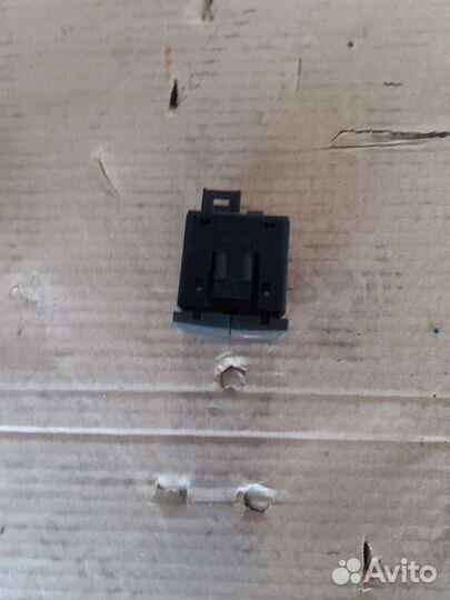 Кнопка аварийной сигнализации Опель Мерива A