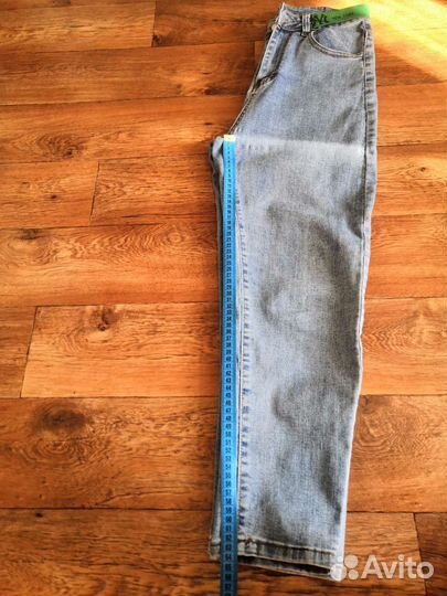 Джинсы