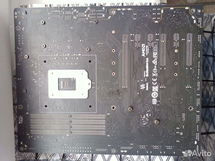 Материнская плата MSI Tomahawk z370