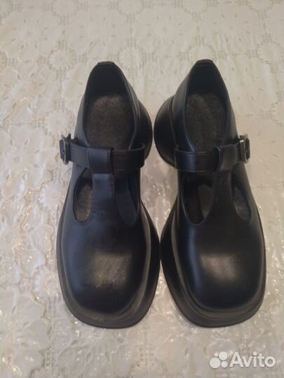 Туфли чёрные на большой подошве (лоферы)