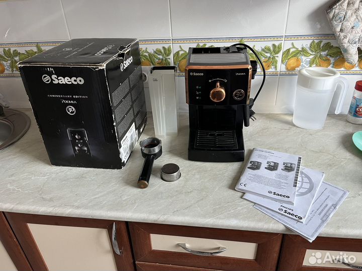 Кофеварка Saeco Poemia HD 8425/21