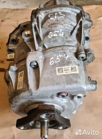 Раздатка Mercedes W213 OM654