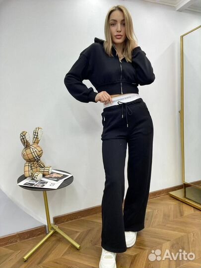 Спортивный костюм женский