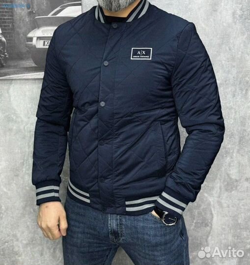 Бомбер Armani Exchange: твой новый стиль