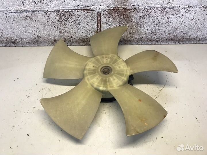 Вентилятор охлаждения радиатора Toyota Altezza
