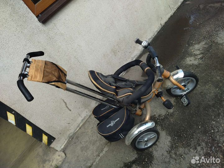 Детский трехколесный велосипед