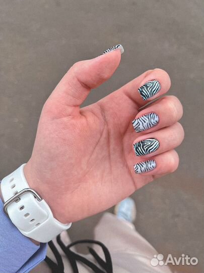 Мастер маникюра и педикюра