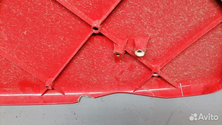 Боковой верхний спойлер левый scania g250