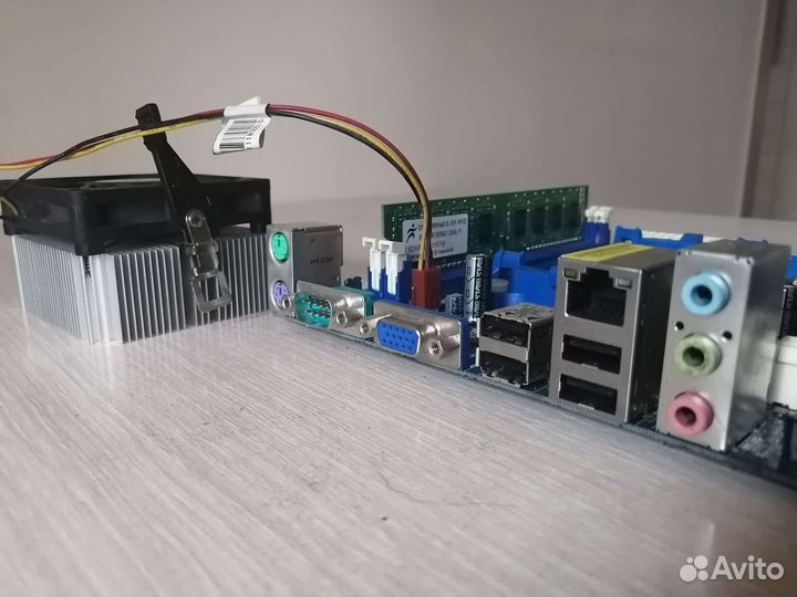 Материнская плата Asrock N68-gs3 UCC+проц+плашка