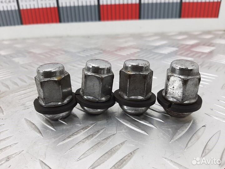 Болт Honda Civic 6 2001 6L2Z1012BA