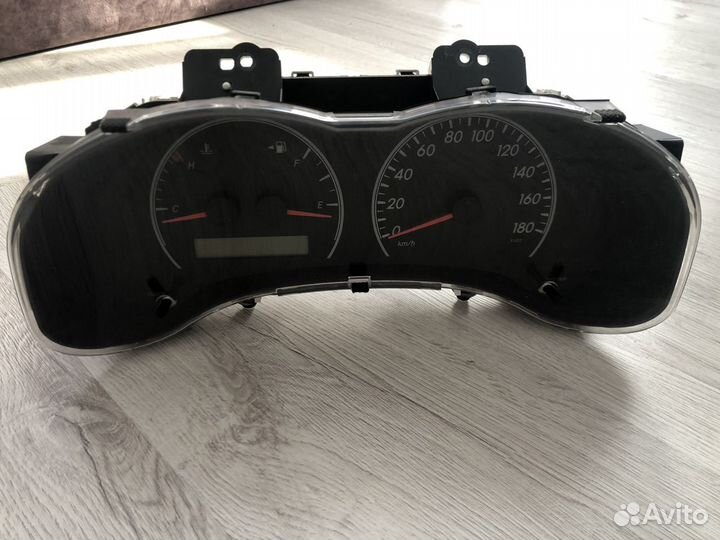 Приборная понель Corolla Axio