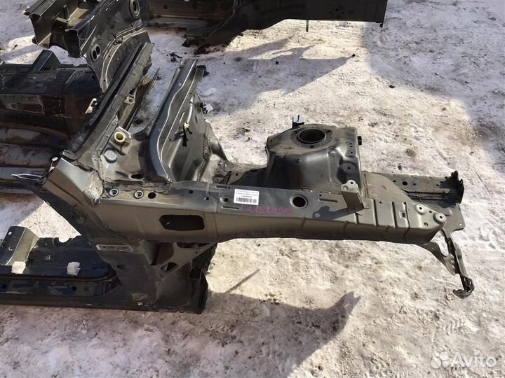 Лонжерон передний правый Lexus GS300/350/430/460