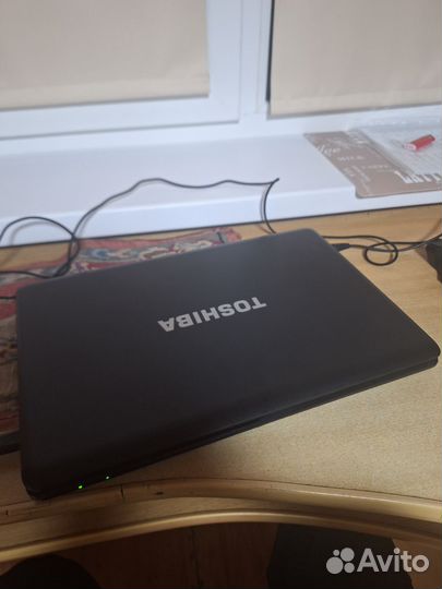 Ноутбук Toshiba Setellite (c660d-1ej)