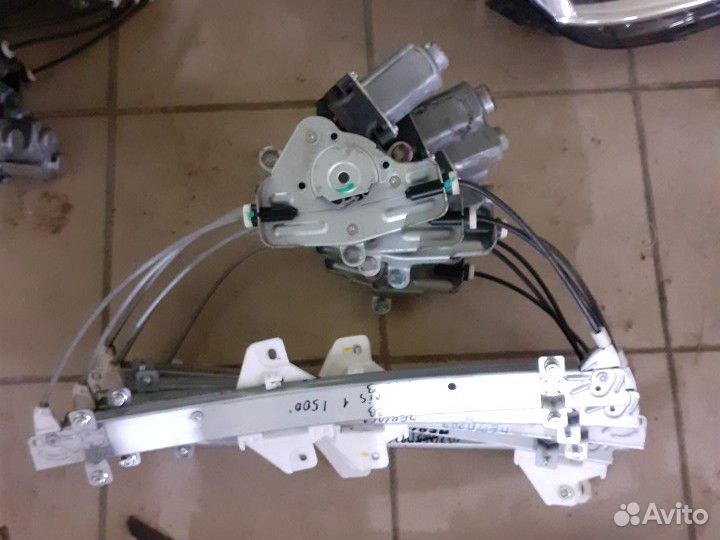 Стеклоподъемник передний правый левый Киа Рио 3