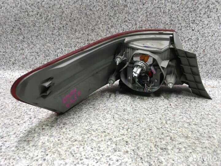 Фонарь лев. Toyota Camry