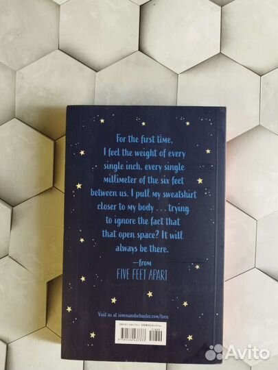 Five Feet Apart. Книга на английском языке
