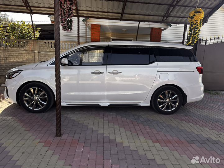 Kia Carnival 2.2 AT, 2018, 98 000 км