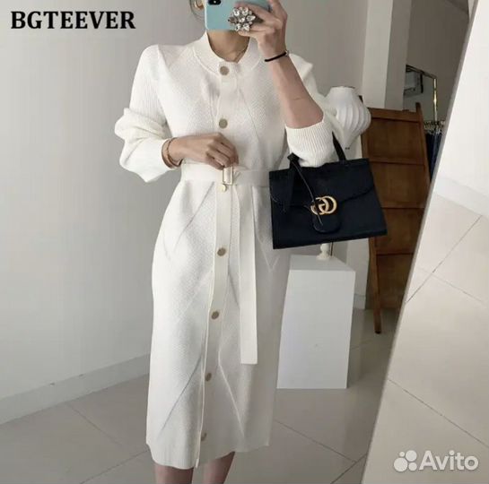 Платье вязанное