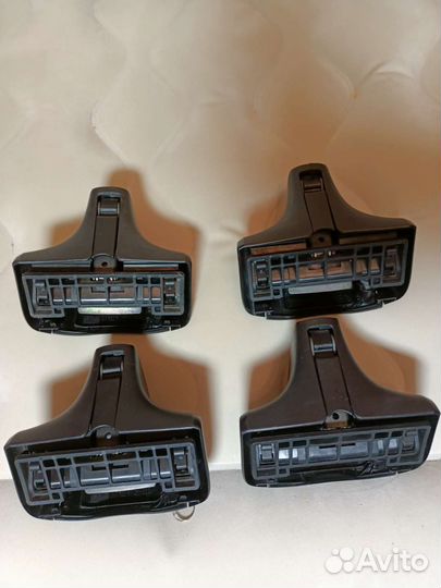 Thule Rapid System 754+Thule kit 1686