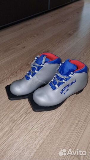 Лыжные ботинки Nordway alta детские 31 размер