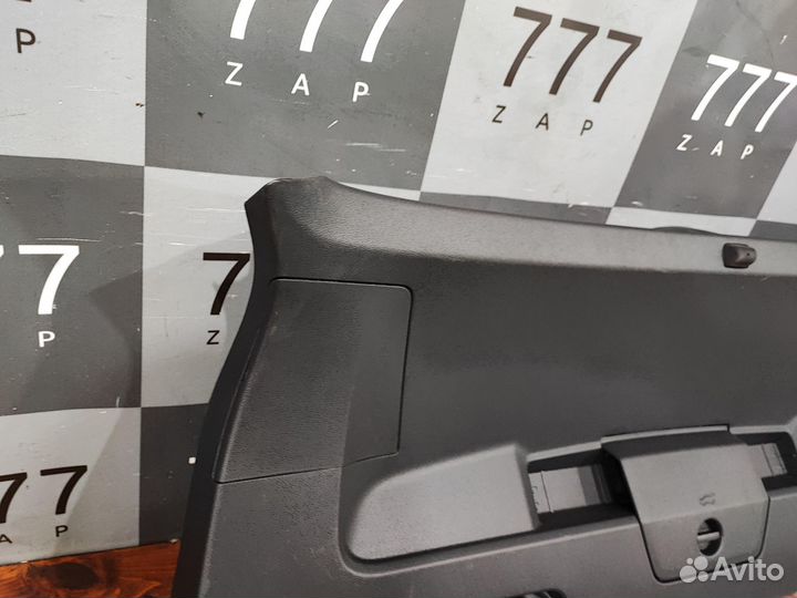 Обшивка крышки багажника Volkswagen Tiguan 2 16-22