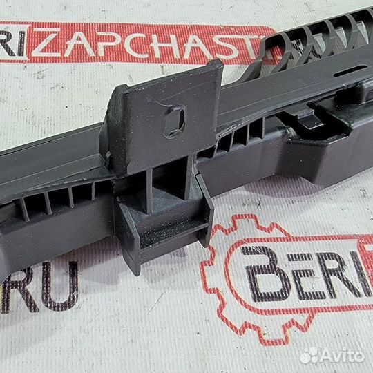 Кронштейн бампера передний Volkswagen Tiguan MK2