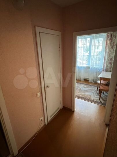 2-к. квартира, 55 м², 1/9 эт.