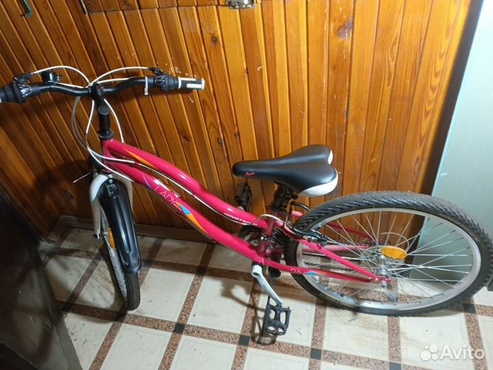 Велосипед скоростной подростковый Novatrack Lady24