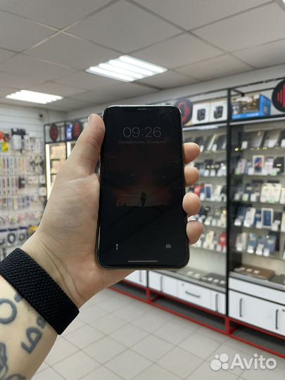 iPhone 11 Pro, 64 ГБ