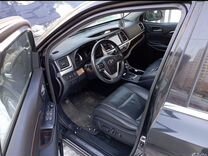 Toyota Highlander 3.5 AT, 2014, 103 000 км, с пробегом, цена 3 200 000 руб.