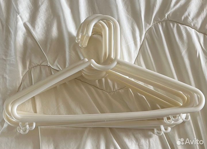 Вешалки детские