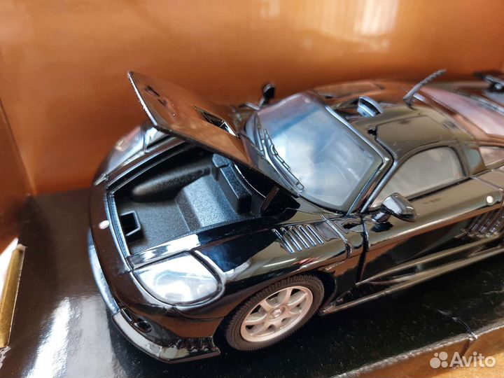 Коллекционная модель автомобиля Saleen S7 1:24