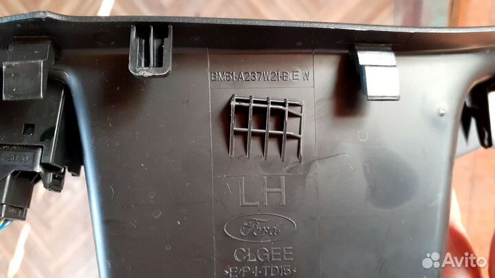 Кнопка стеклоподъемника задняя левая Ford Focus 3