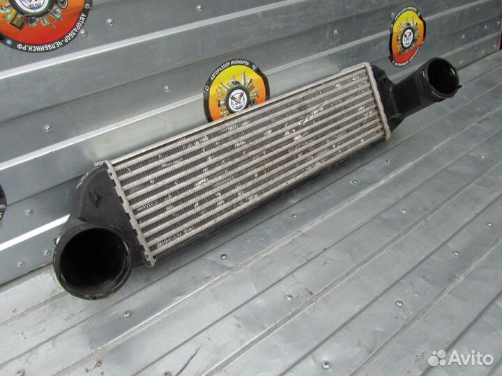 Интеркулер BMW X3 E83 радиатор охлаждения воздуха