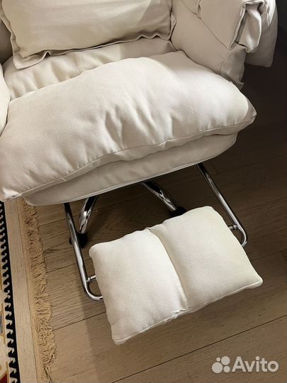 Компьютерное кресло белое