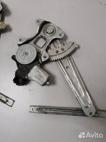 Стеклоподъемный механизм задний правый Nissan Note